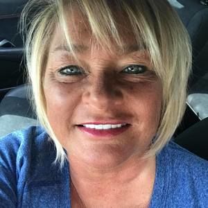 Meet your Posher, Tina